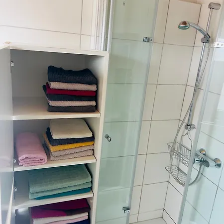 Apartamento Mit Schoener Aussicht Auf Den Grossen Feldberg & Burg Koenigstein & Frei Parkplatz Auf Strassenseite