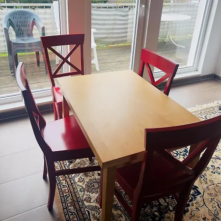 Mit Schoener Aussicht Auf Den Grossen Feldberg & Burg Koenigstein & Frei Parkplatz Auf Strassenseite * Kelkheim