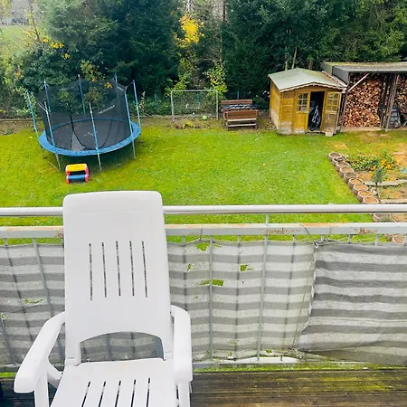 Mit Schoener Aussicht Auf Den Grossen Feldberg & Burg Koenigstein & Frei Parkplatz Auf Strassenseite *