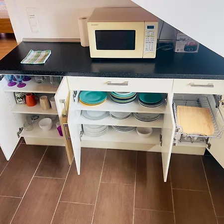 Apartamento Mit Schoener Aussicht Auf Den Grossen Feldberg & Burg Koenigstein & Frei Parkplatz Auf Strassenseite Kelkheim